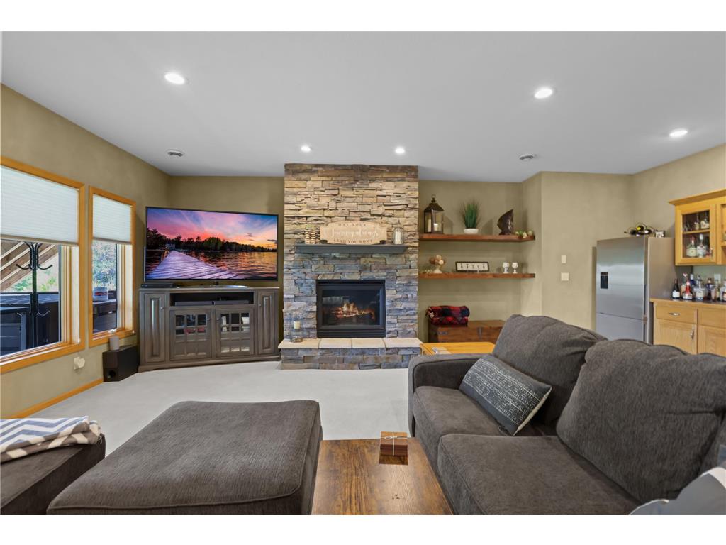 8156 9th Street Place N Oakdale MN 55128 - Armstrong Lake 7074336 image40