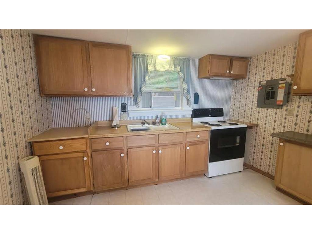 816 E Scharf Avenue, Vergas, MN, 56587 MLS 6413963 Edina Realty