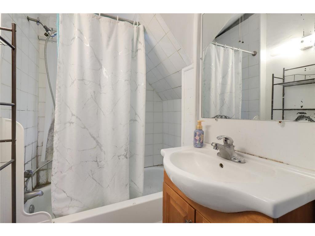 816 Edmund Avenue Saint Paul MN 55104 6816371 image10