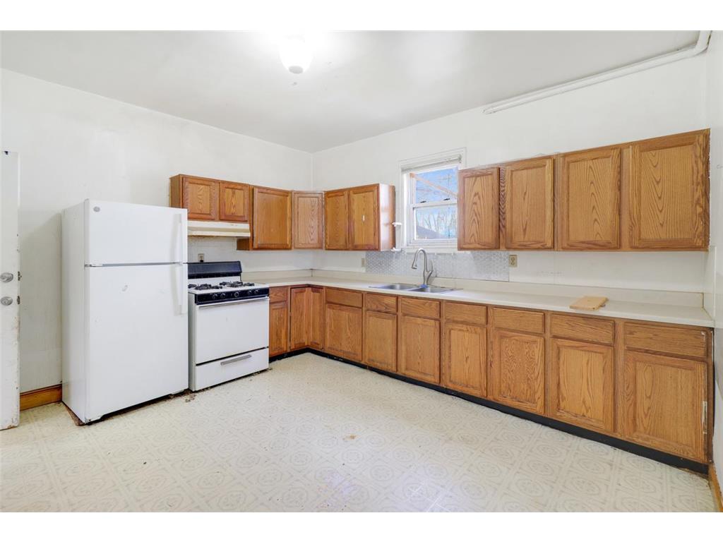 816 Edmund Avenue Saint Paul MN 55104 6816371 image9