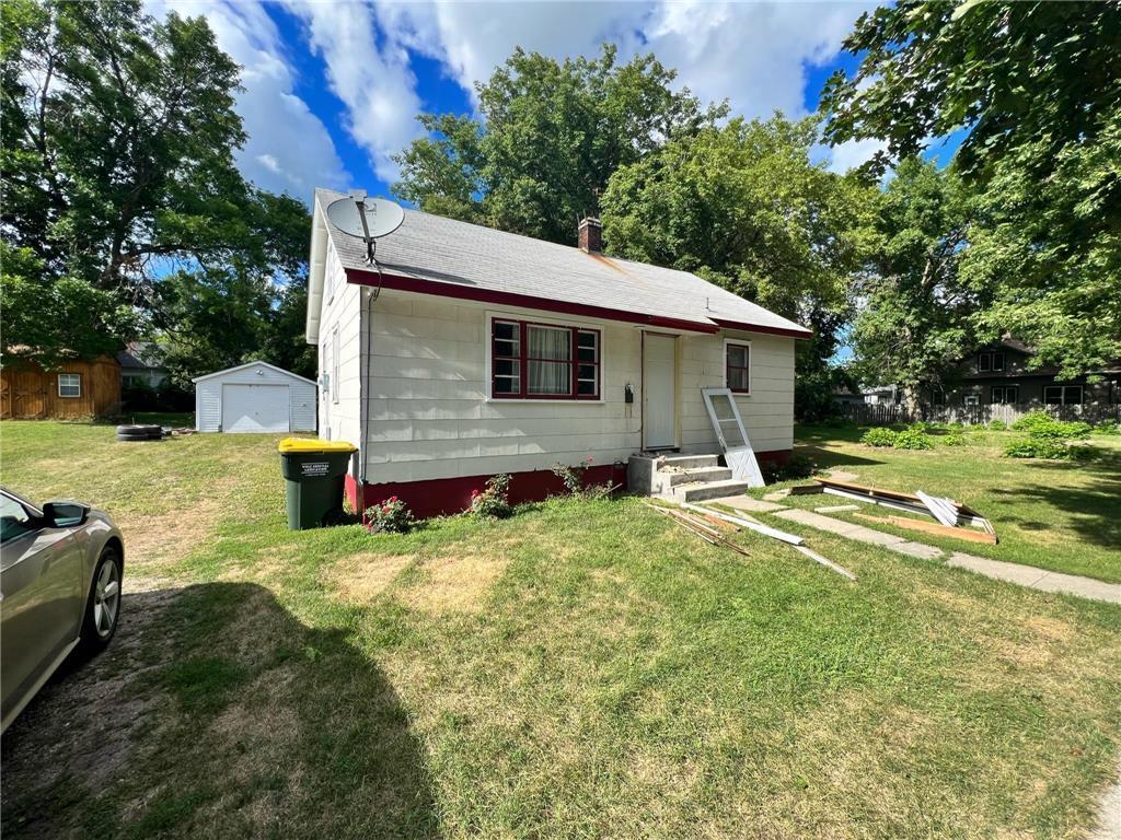 816 Gorton Avenue NW Willmar MN 56201 6223291 image1