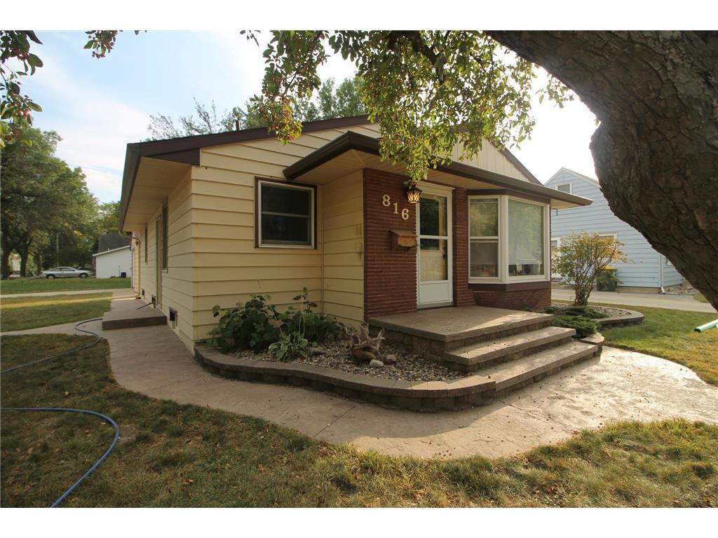 816 Irene Avenue SE Willmar MN 56201 6432820 image1