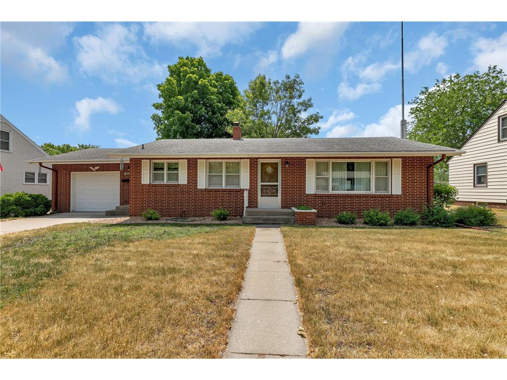 816 Main Street, Cold Spring, MN, 56320 MLS 6385552 Edina Realty