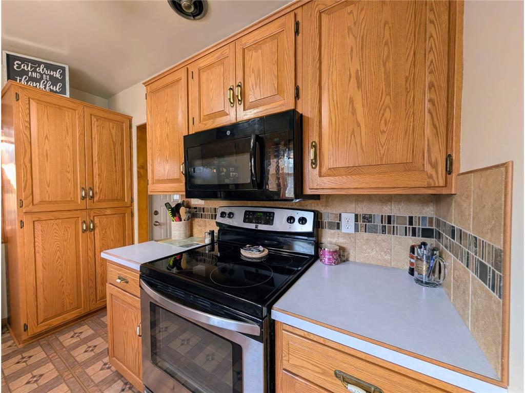 816 N 3rd Street Montevideo MN 56265 7019835 image13