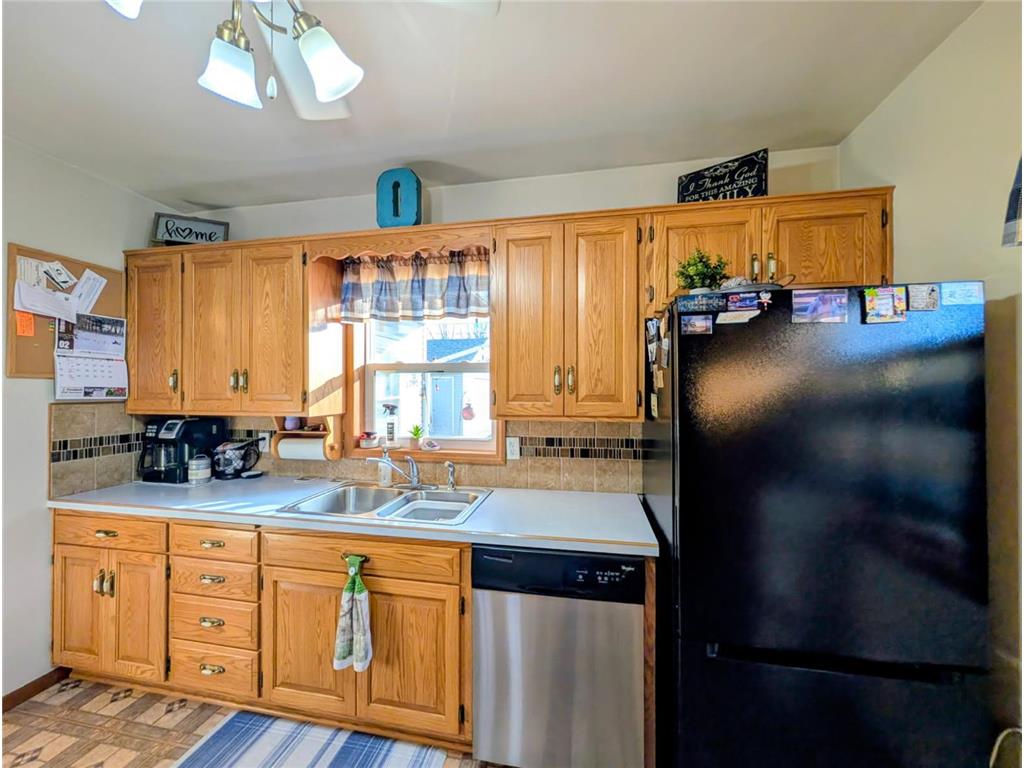 816 N 3rd Street Montevideo MN 56265 7019835 image16