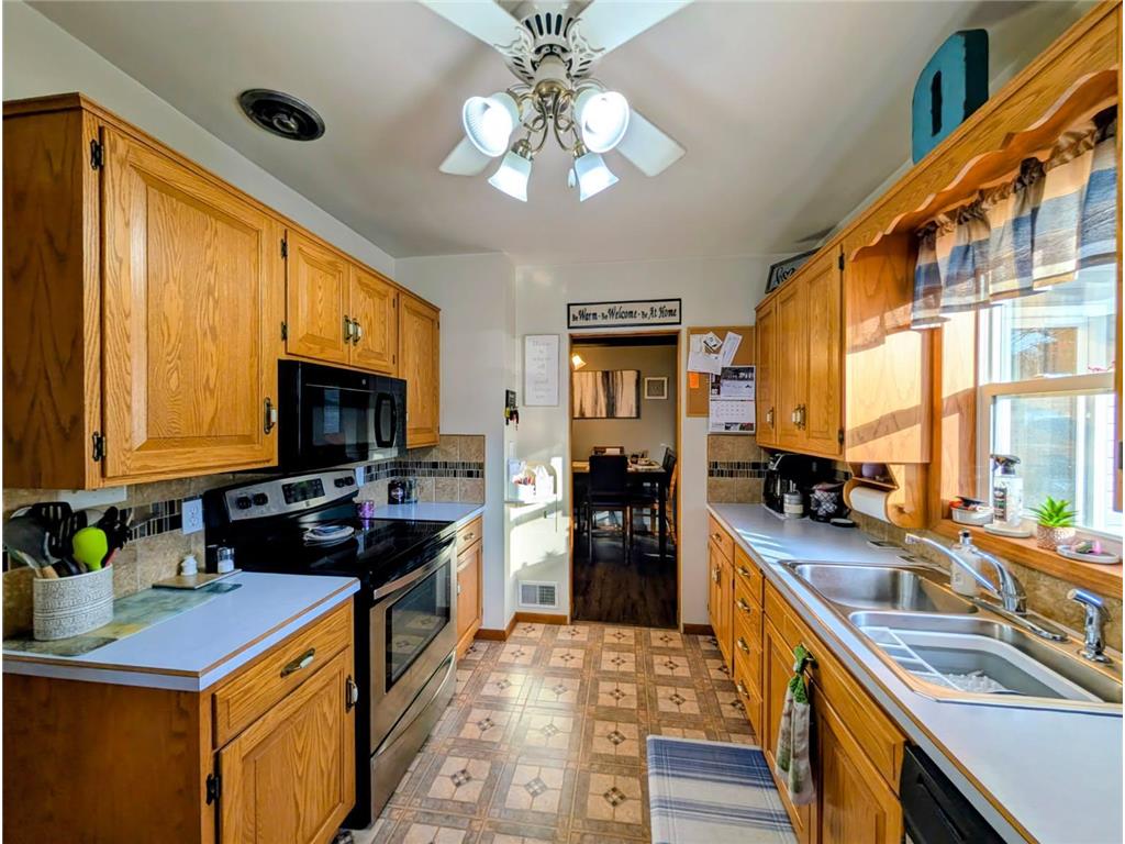 816 N 3rd Street Montevideo MN 56265 7019835 image17