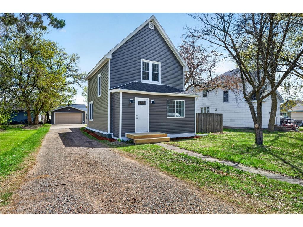 816 N Summit Street Spooner WI 54801 7068495 image1