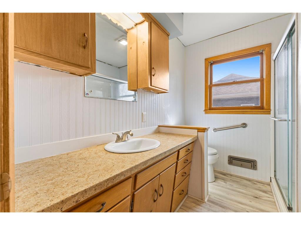 816 W Chandler Street Arlington MN 55307 7037469 image11