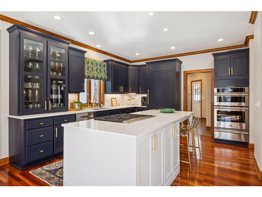 816 Westwood Drive S Golden Valley MN 55416 7016892 image10