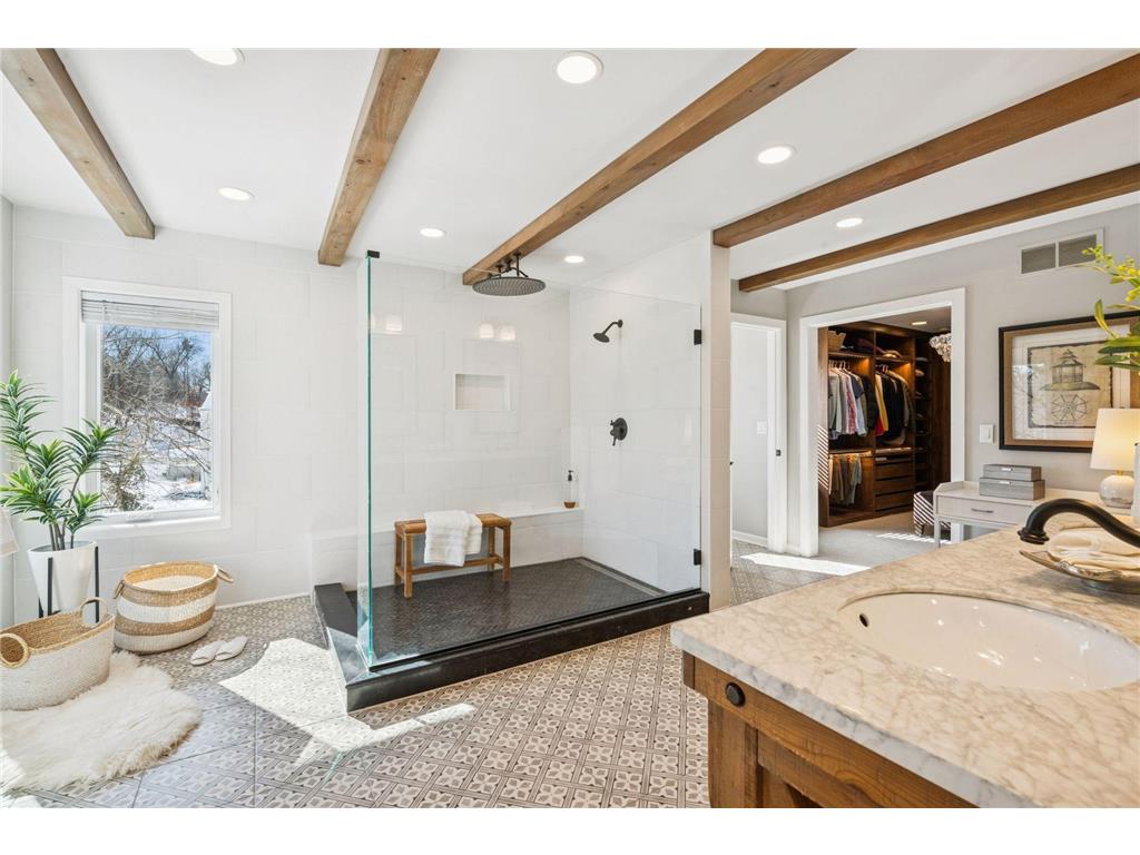 816 Westwood Drive S Golden Valley MN 55416 7016892 image36