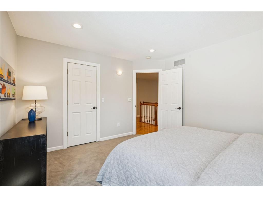 816 Westwood Drive S Golden Valley MN 55416 7016892 image45