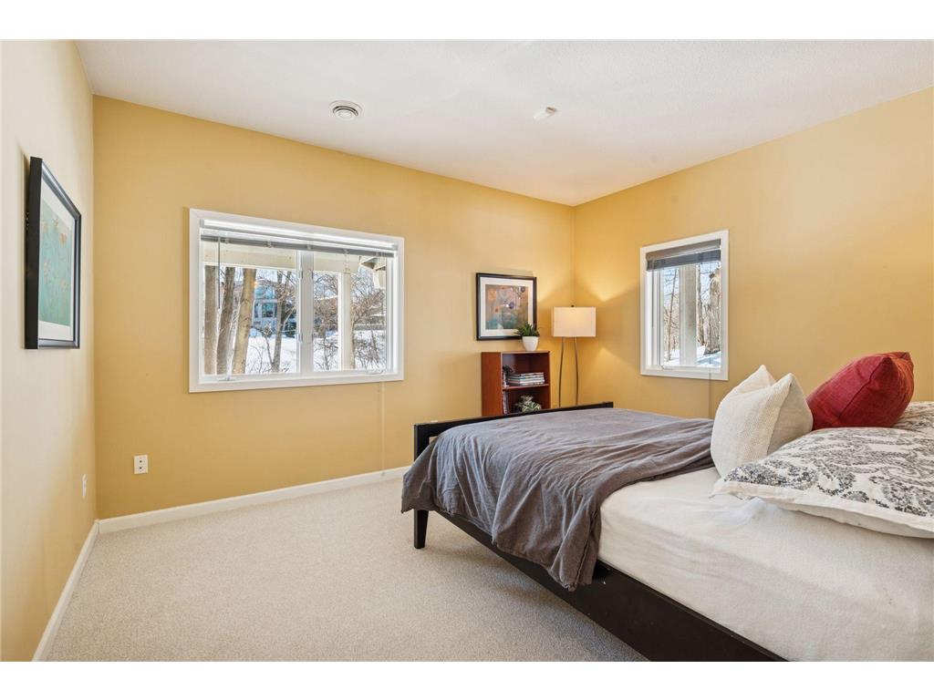 816 Westwood Drive S Golden Valley MN 55416 7016892 image63