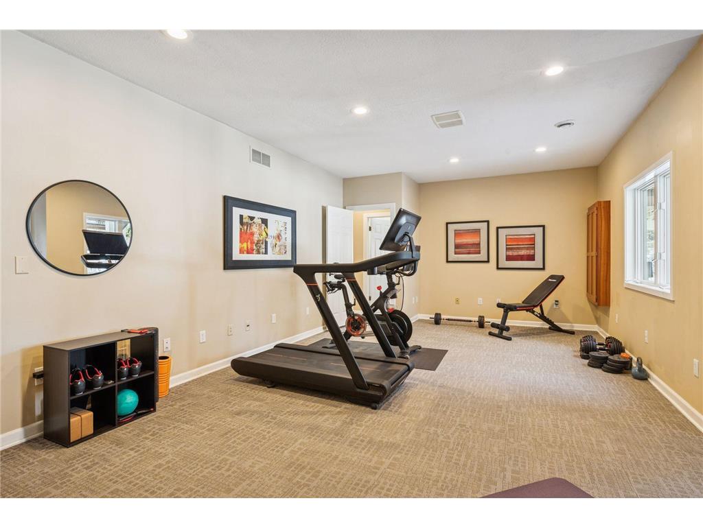 816 Westwood Drive S Golden Valley MN 55416 7016892 image65