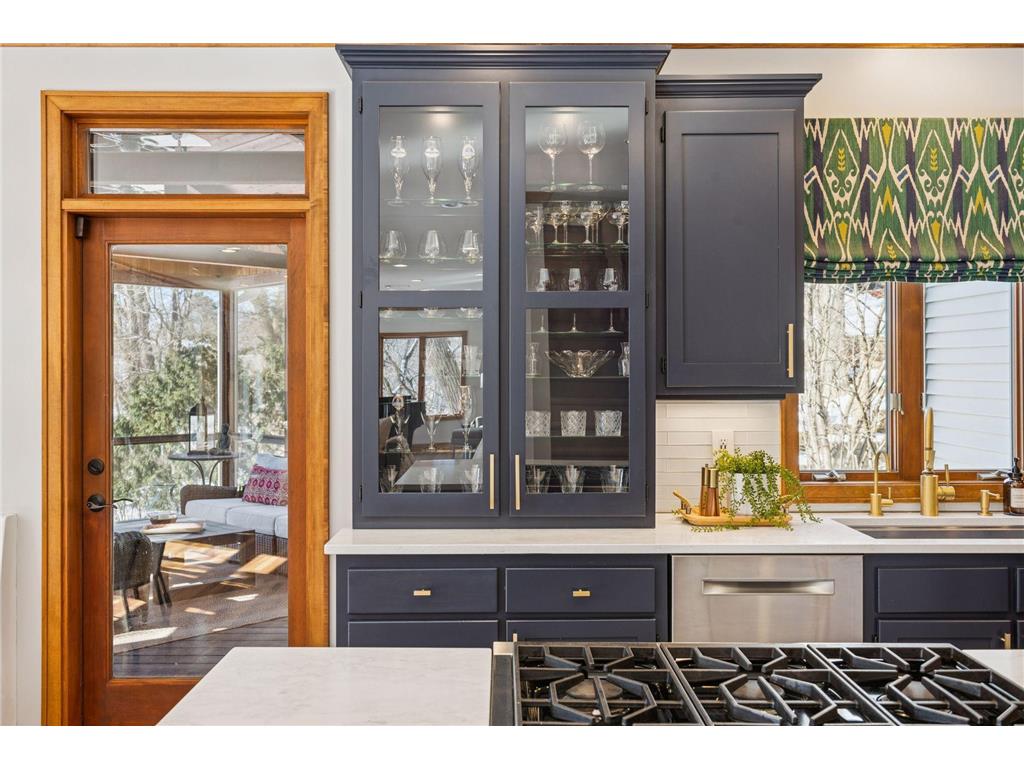 816 Westwood Drive S Golden Valley MN 55416 7016892 image9