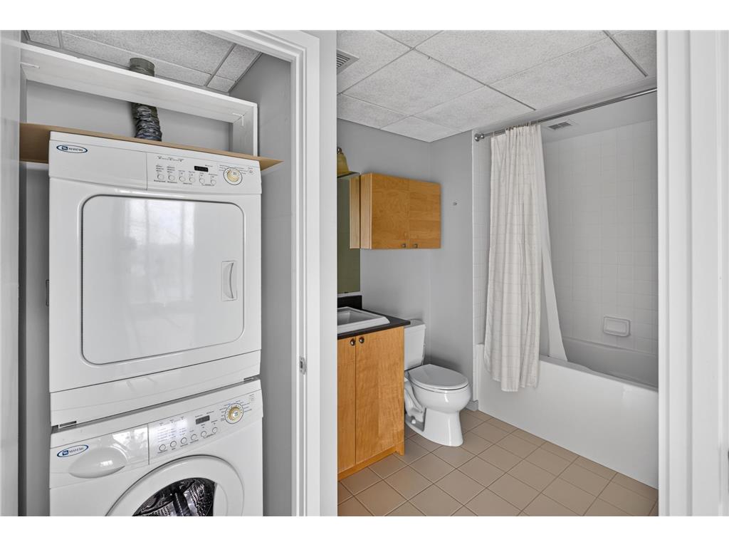 8161 33rd Avenue S #1004 Bloomington MN 55425 7101791 image11