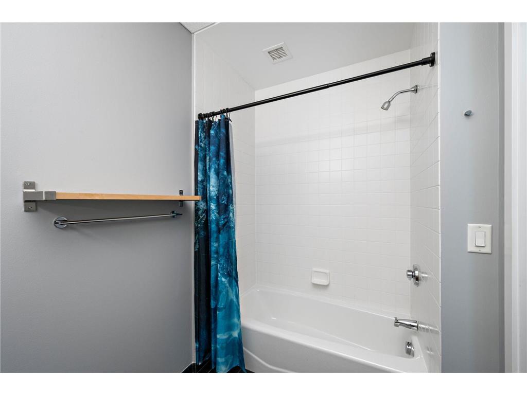 8161 33rd Avenue S #106 Bloomington MN 55425 7033864 image20