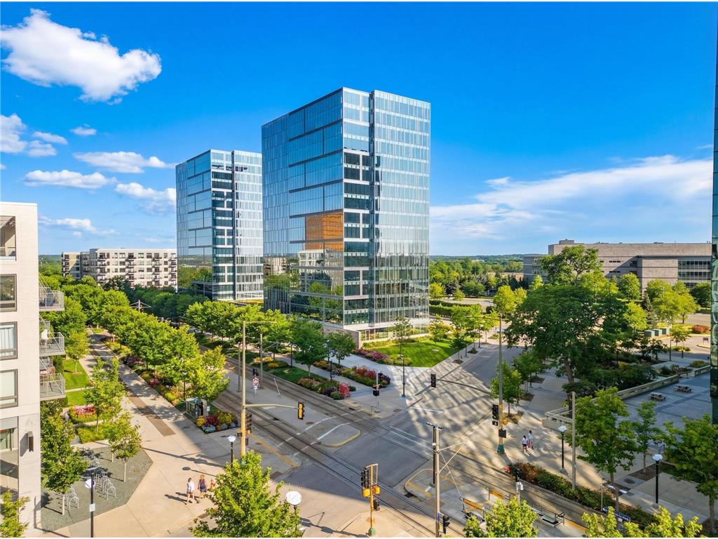 8161 33rd Avenue S #1401 Bloomington MN 55425 7033587 image1