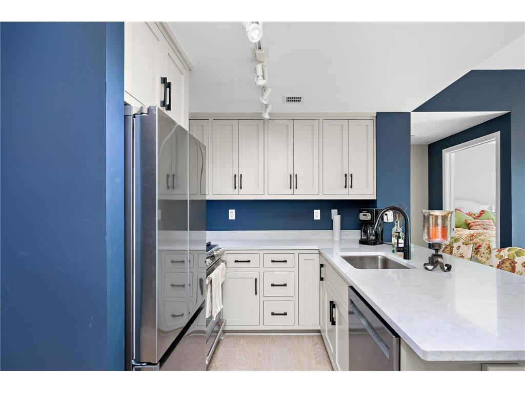 8161 33rd Avenue S #508 Bloomington MN 55425 7021519 image7