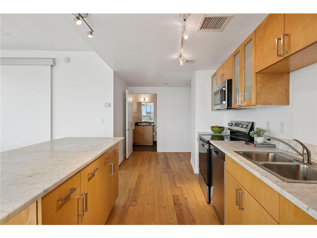 8161 33rd Avenue S #609 Bloomington MN 55425 - Minnesota River 7007711 image7