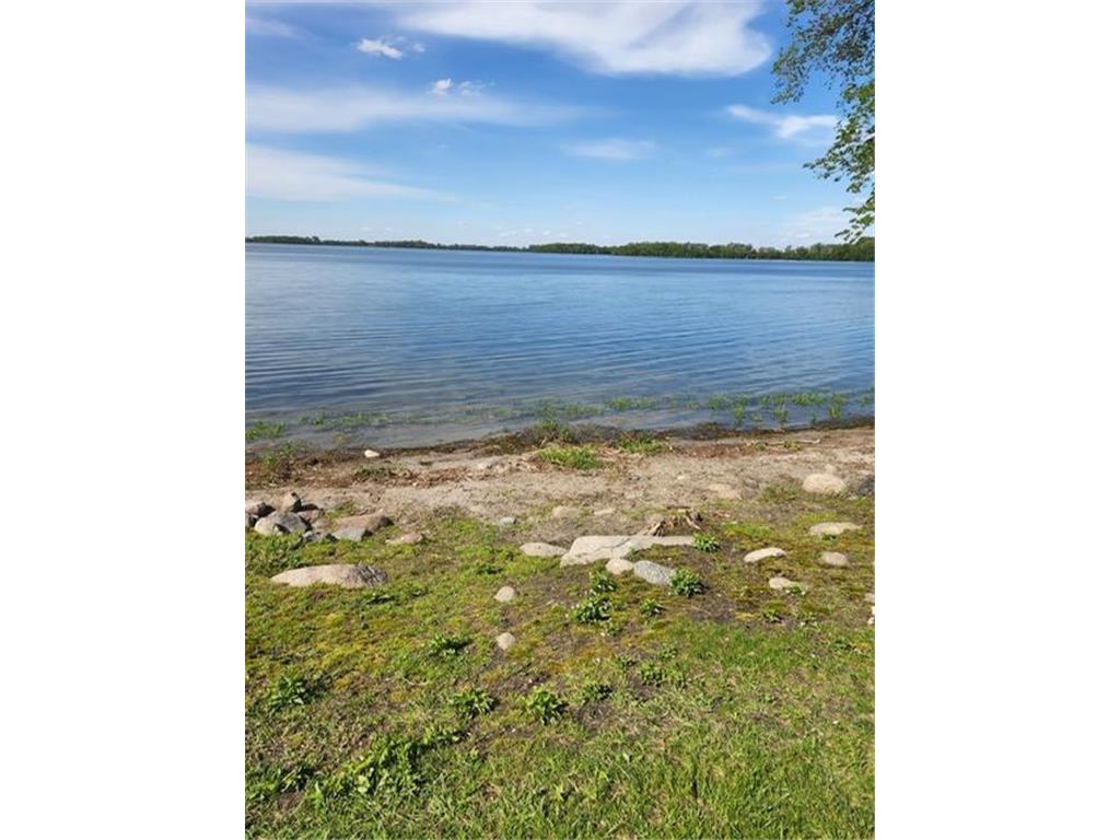 81647 559th St, Buffalo Lake, MN 55314 MLS 6341948 Edina Realty