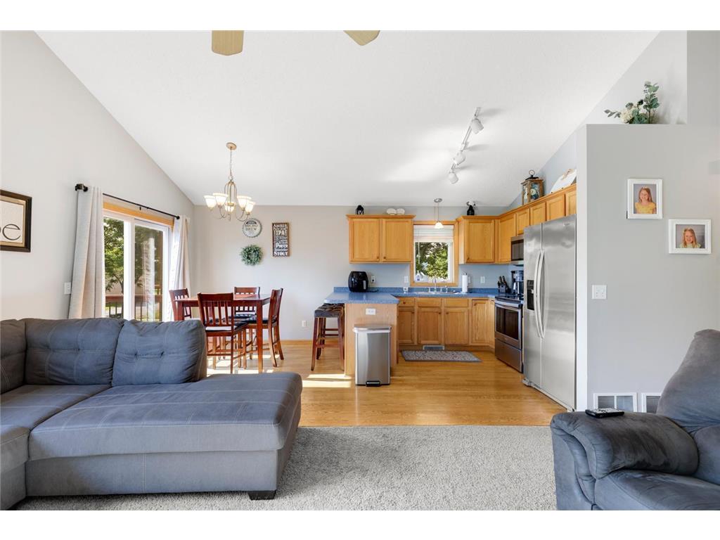 817 12th Street Farmington MN 55024 6733754 image1