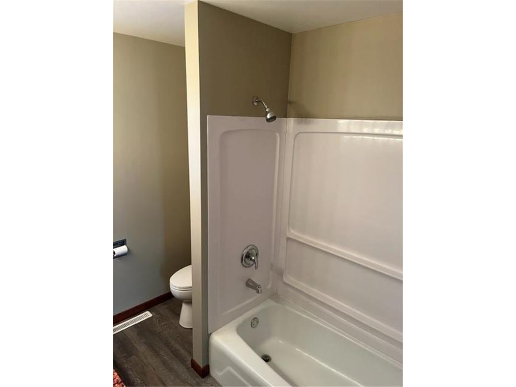 817 16th Street Windom MN 56101 6809002 image11