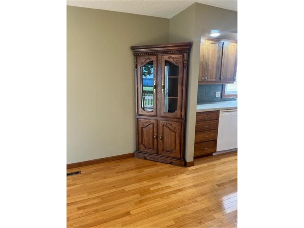 817 16th Street Windom MN 56101 6809002 image8