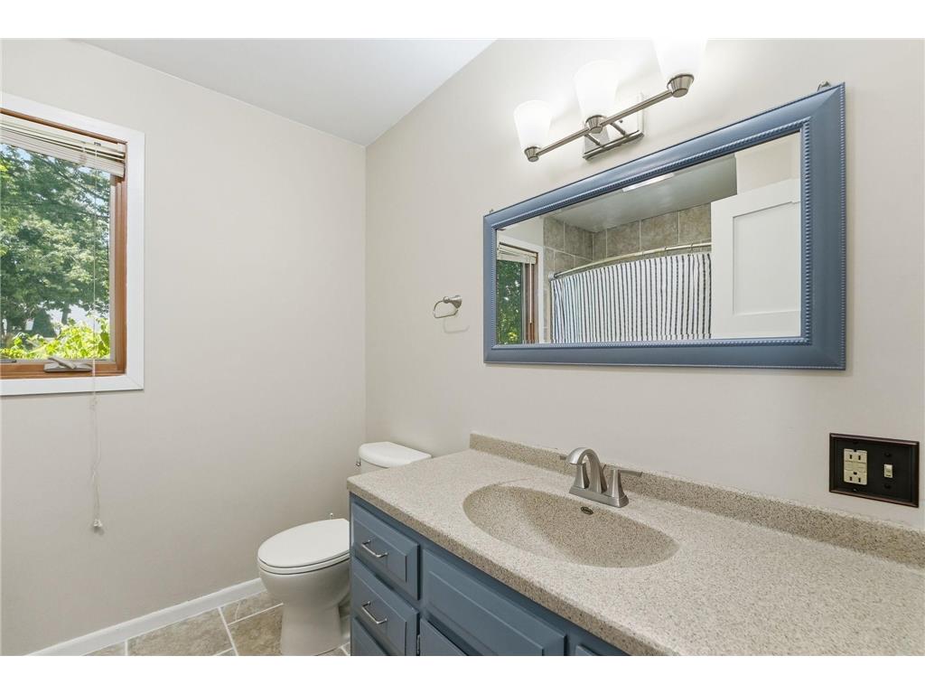 817 24th Avenue SW Willmar MN 56201 7075804 image23