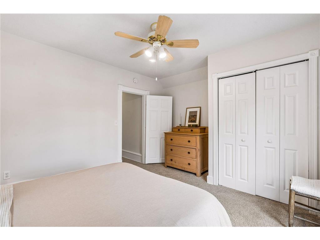 817 26th Avenue NE Minneapolis MN 55418 7088105 image17