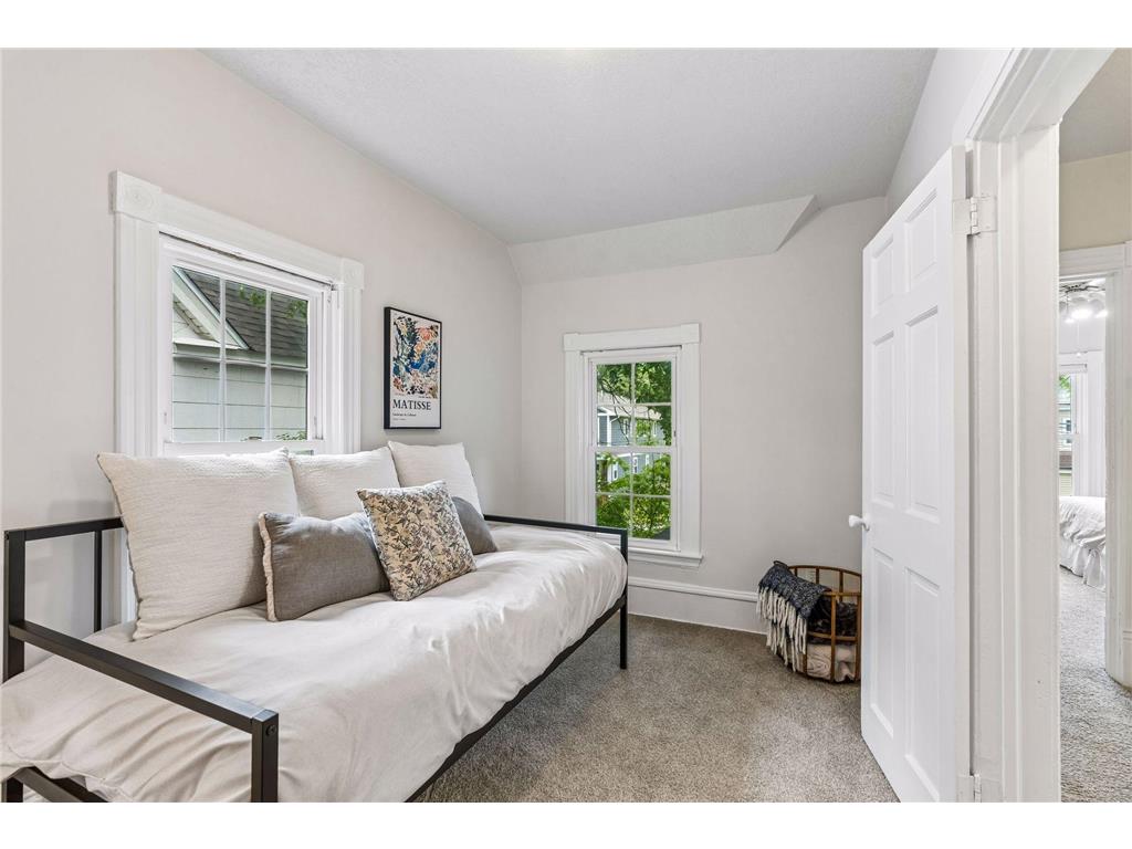 817 26th Avenue NE Minneapolis MN 55418 7088105 image20