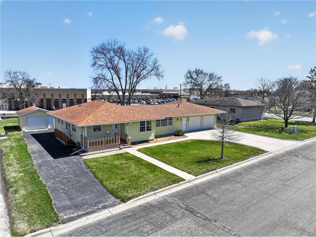 817 East Street Sauk Centre MN 56378 7057717 image1
