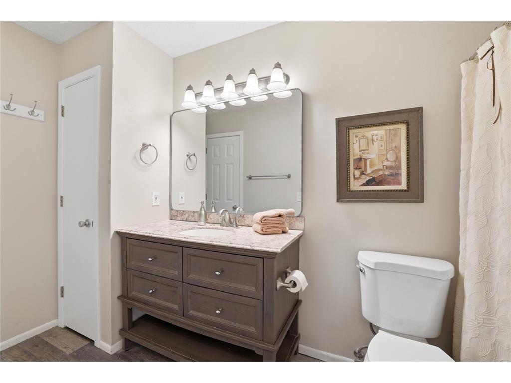 817 Evergreen Circle Burnsville MN 55337 7044986 image11
