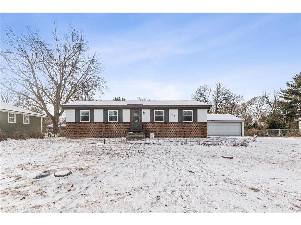 817 Pearson Parkway Brooklyn Park MN 55444 6645046 image1