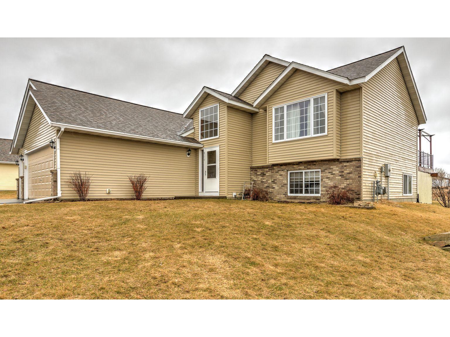 817 River Terrace, Prescott, WI 54021 MLS 5728454 Edina Realty