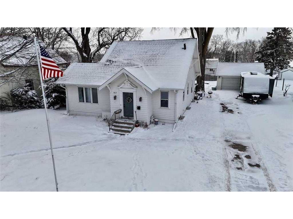 817 W Lincoln Avenue Fergus Falls MN 56537 7023245 image2