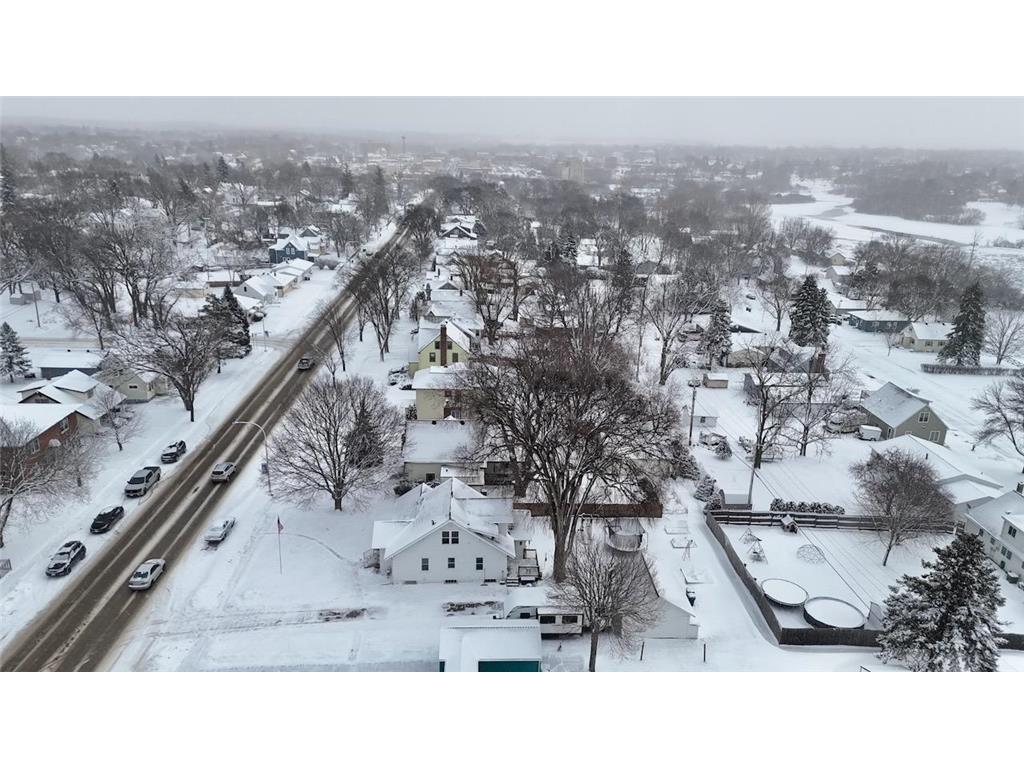 817 W Lincoln Avenue Fergus Falls MN 56537 7023245 image60