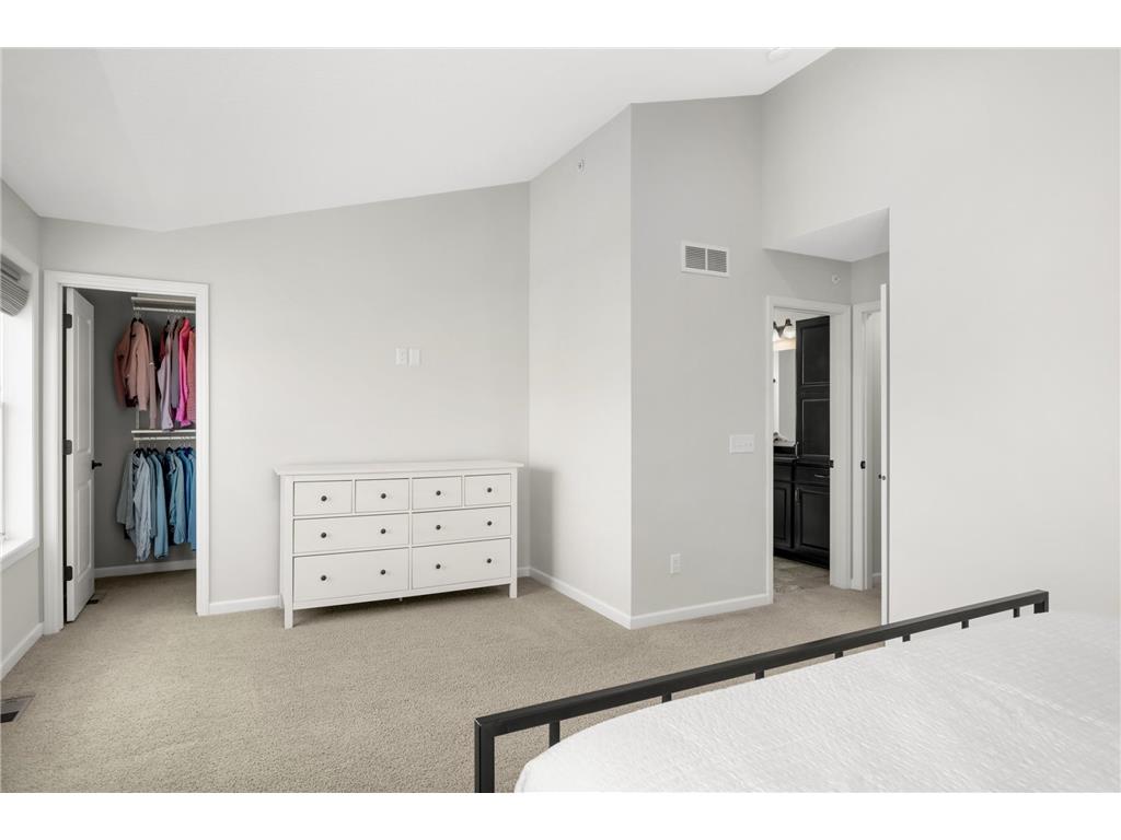 8173 Central Park Way N Maple Grove MN 55369 7043110 image18