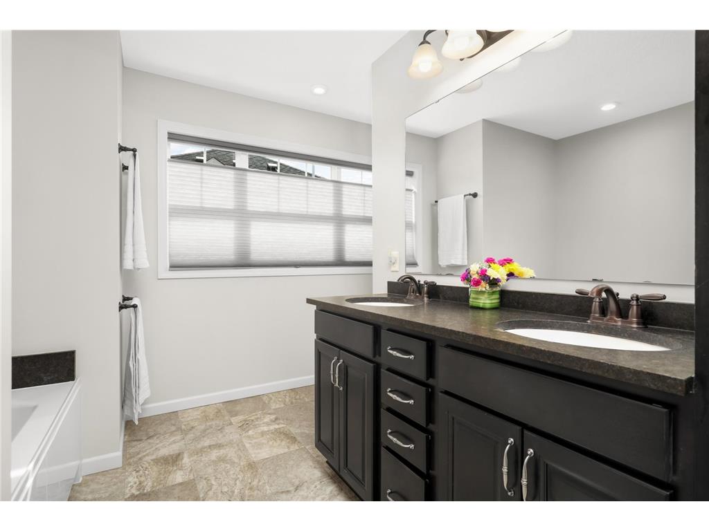 8173 Central Park Way N Maple Grove MN 55369 7043110 image19