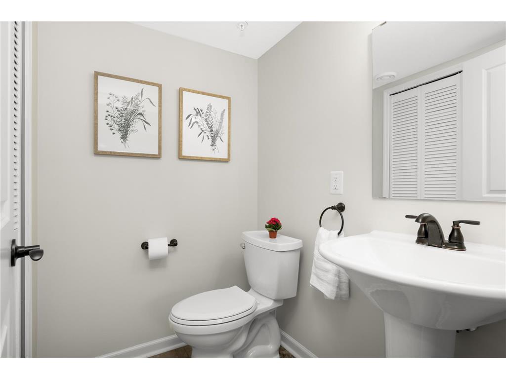 8173 Central Park Way N Maple Grove MN 55369 7043110 image27
