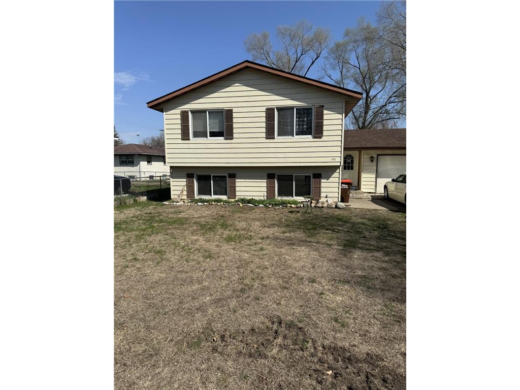 818 12th Street W Hastings MN 55033 6517721 image1