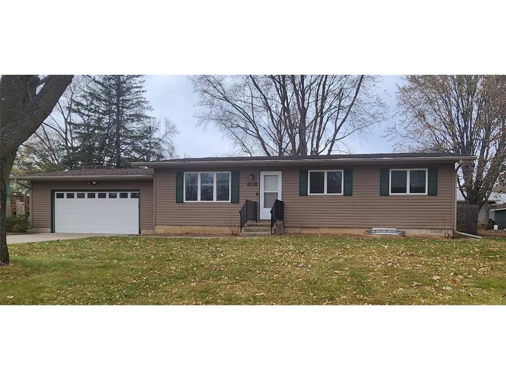 818 17th Street, Windom, MN 56101 MLS 6458355 Edina Realty