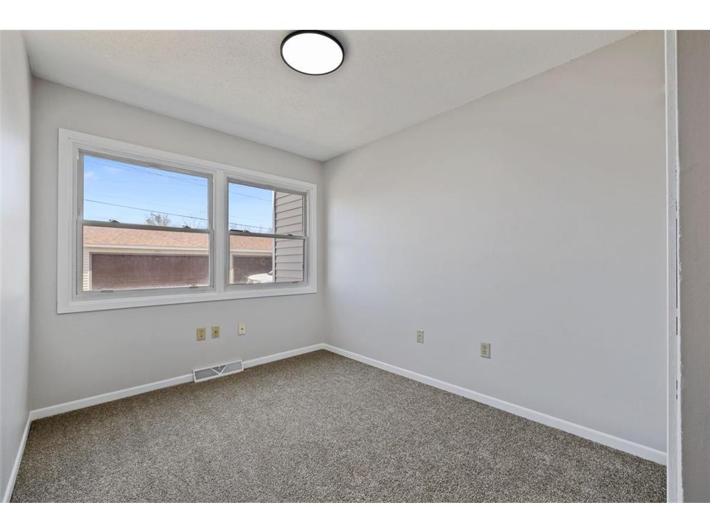 818 9th Street Farmington MN 55024 7045932 image10