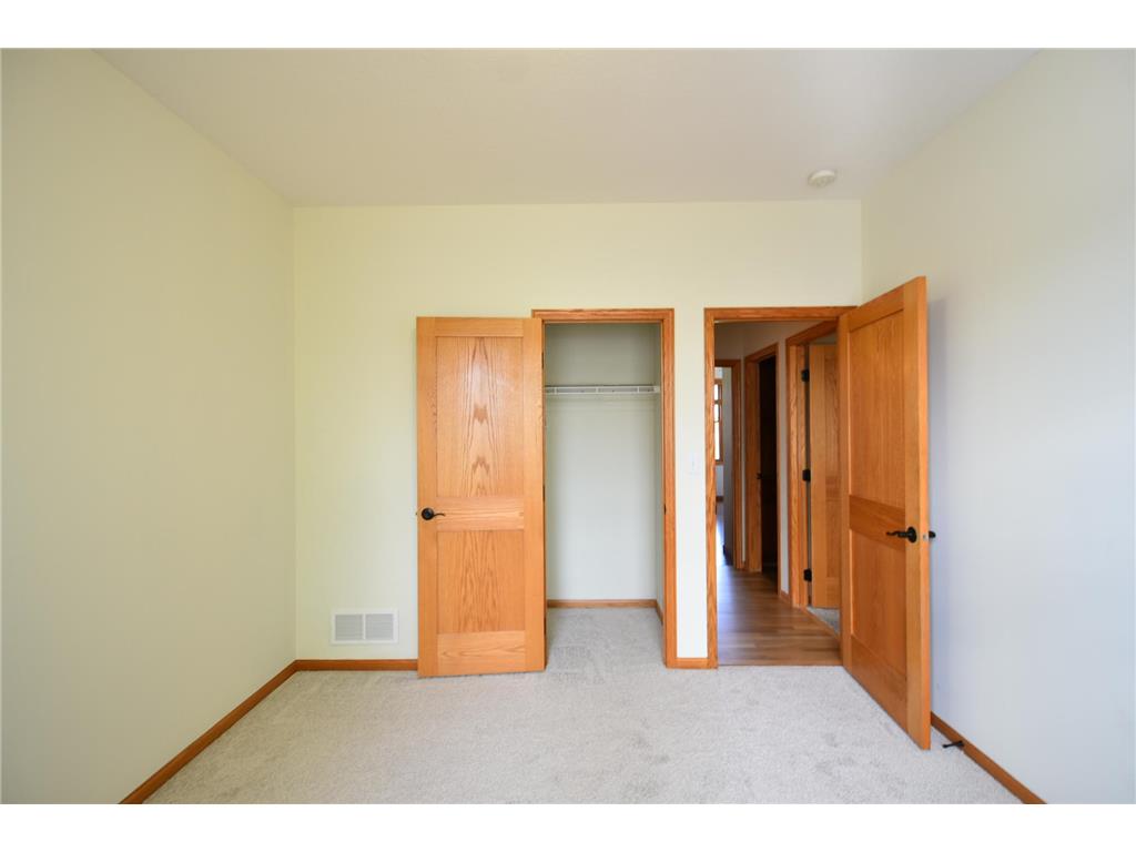 818 Augusta Avenue Zumbrota MN 55992 7075535 image24