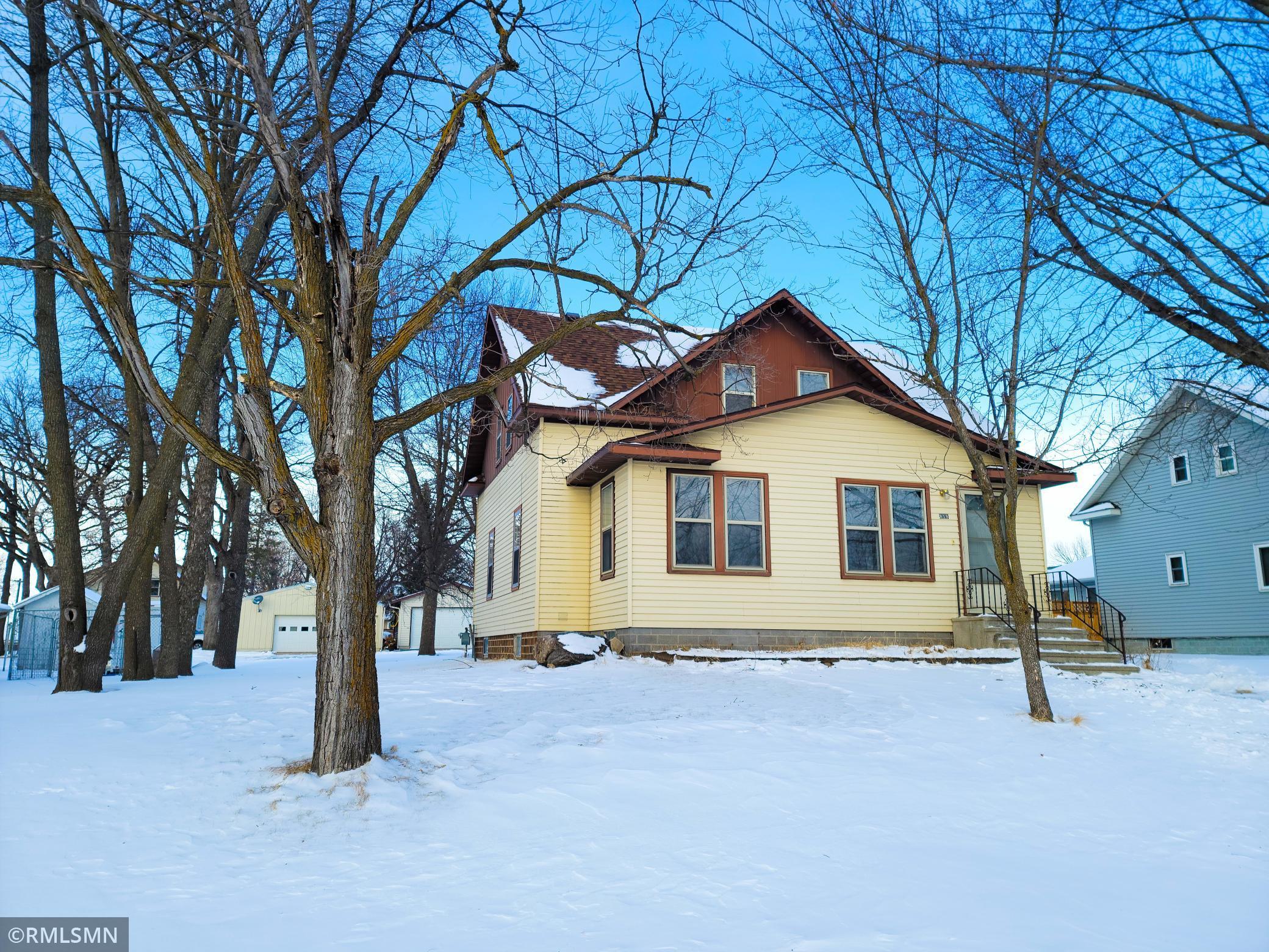 818 Division Street, Brownton, MN 55312 MLS 5712397 Edina Realty