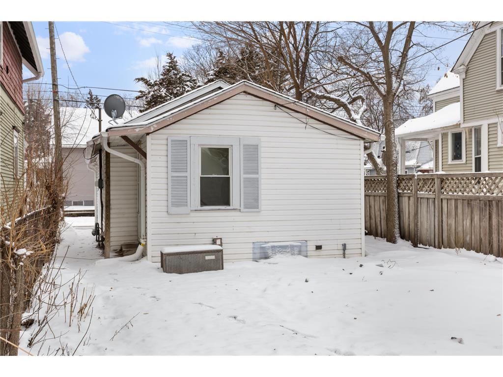 818 E 36th Street Minneapolis MN 55407 7003952 image11