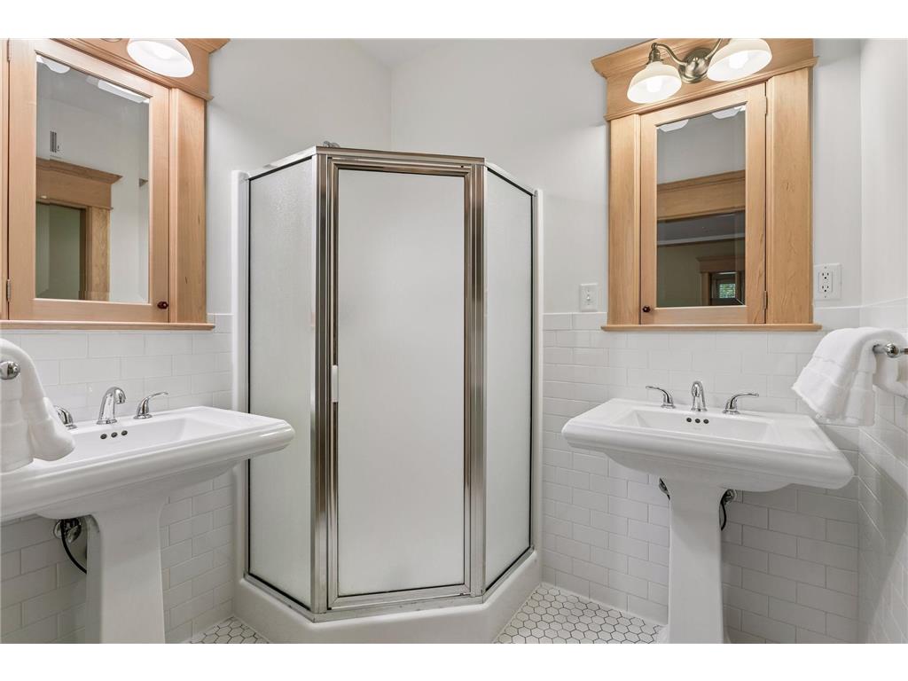 818 Goodrich Avenue Saint Paul MN 55105 7089485 image27