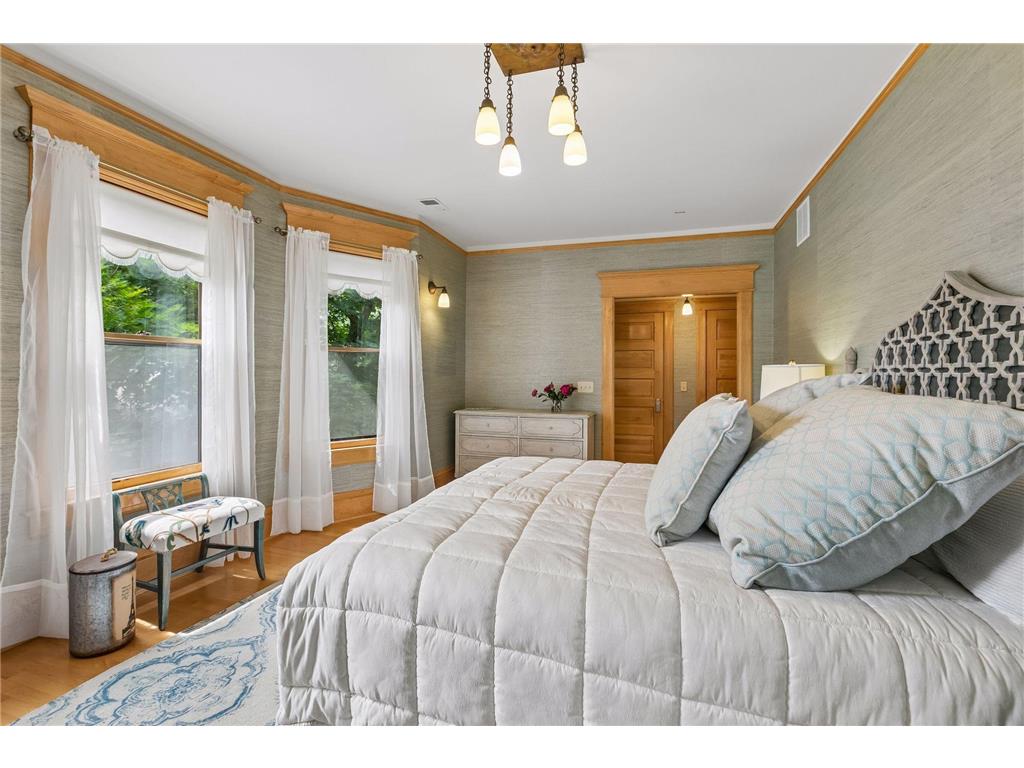 818 Goodrich Avenue Saint Paul MN 55105 7089485 image29