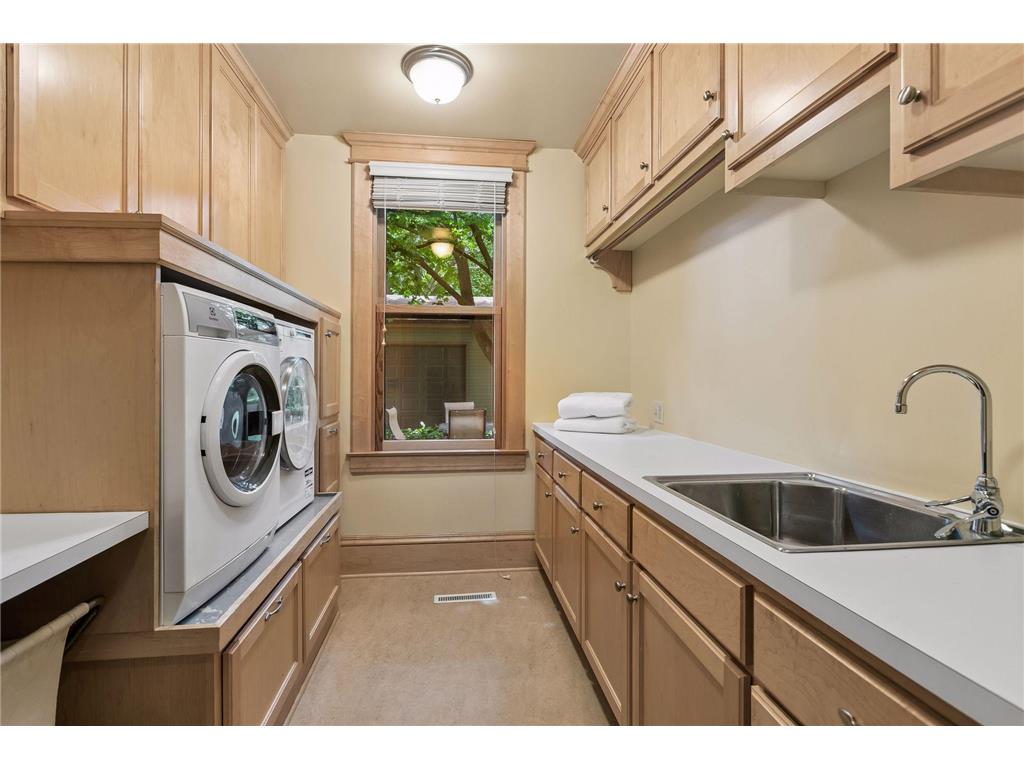 818 Goodrich Avenue Saint Paul MN 55105 7089485 image40