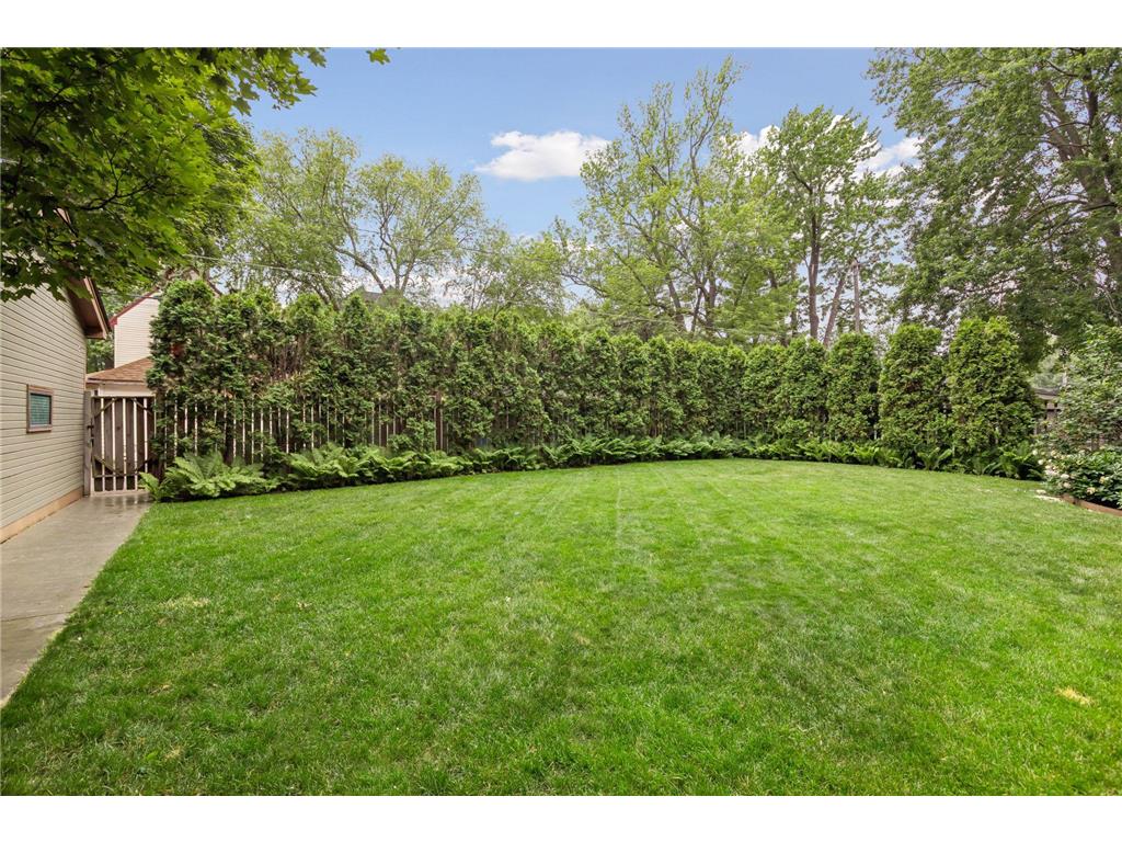 818 Goodrich Avenue Saint Paul MN 55105 7089485 image49
