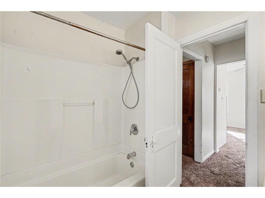 818 Hawthorn Street Red Wing MN 55066 7018763 image11